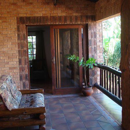 Oppi Rotse Guesthouse Saint Lucia Estuary Exterior foto